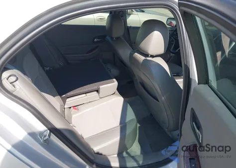 2013 Chevrolet Malibu Eco z USA, uszkodzony, nr VIN 1G11D5SR4DF136693